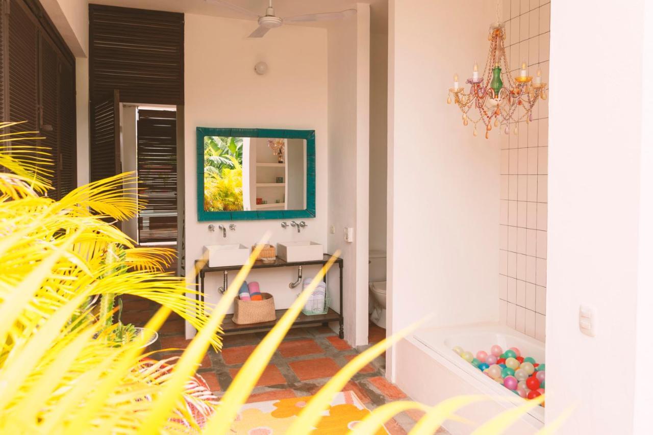مبيت وإفطار هوندا Casa Amberes المظهر الخارجي الصورة